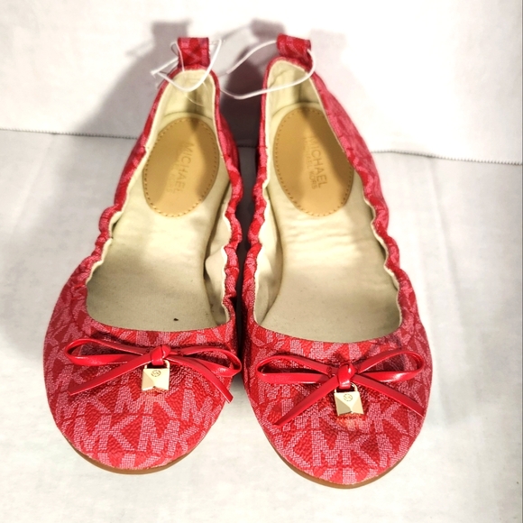 NWT Women's MICHAEL Michael Kors Slip-on Shoes - Picture 1 of 6